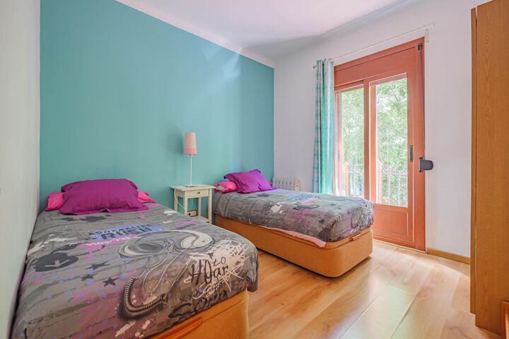 Room 2 of 57