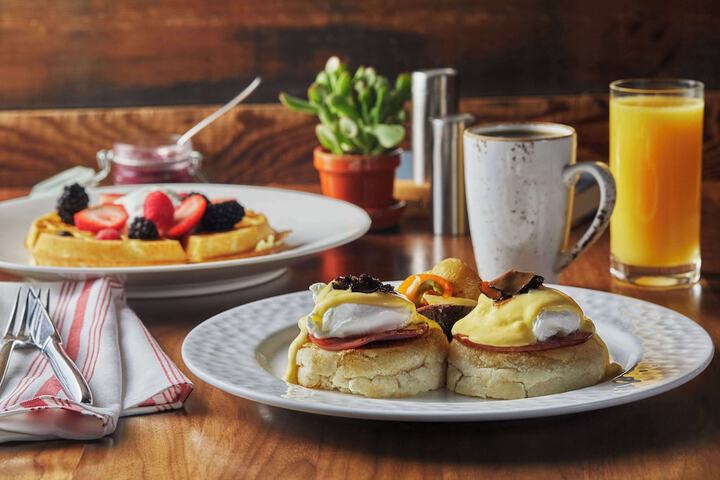 Breakfast area