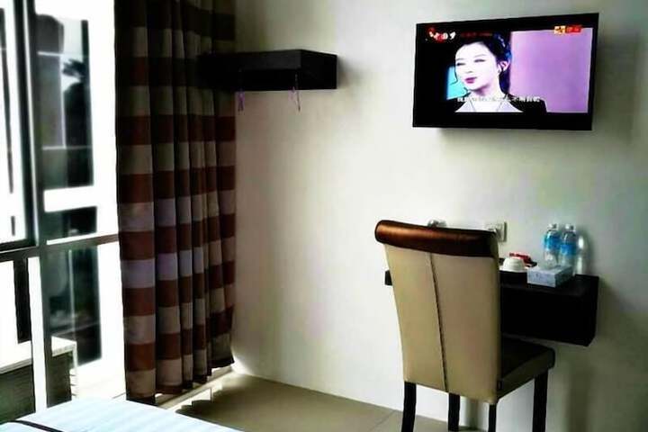 Room 26 of 33