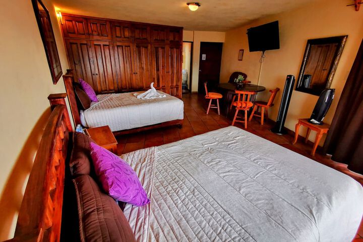 Room 32 of 137