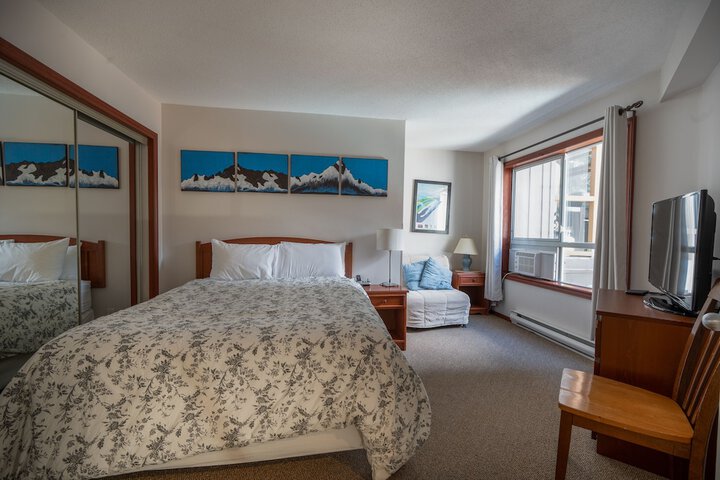 Room 10 of 227