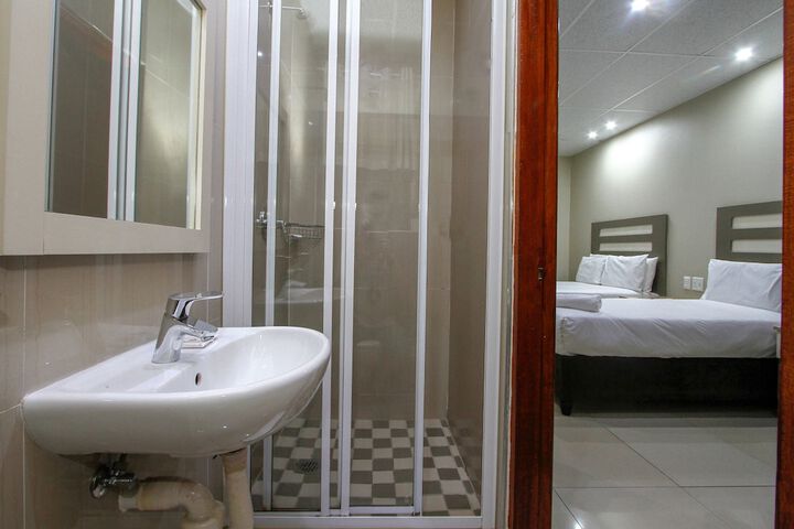 Room 17 of 21