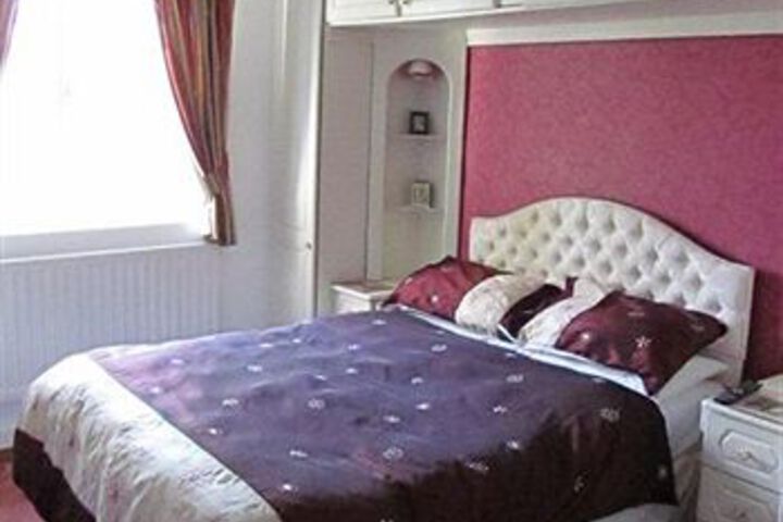 Room 14 of 29