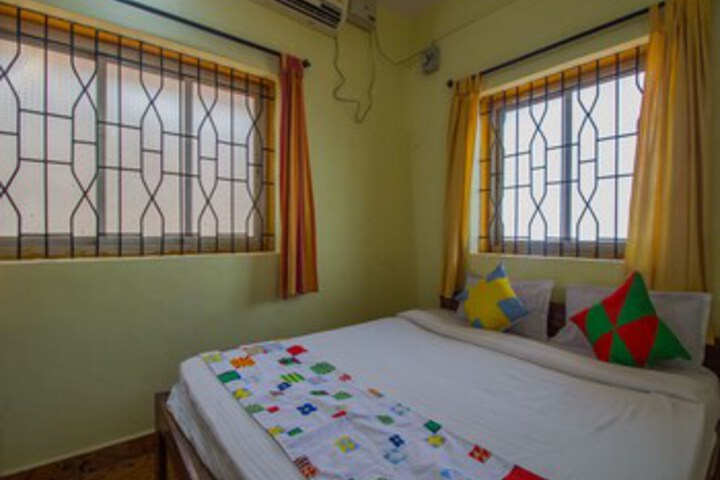 Room 10 of 18