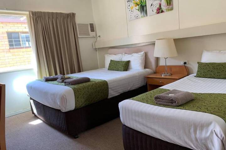 Room 2 of 13