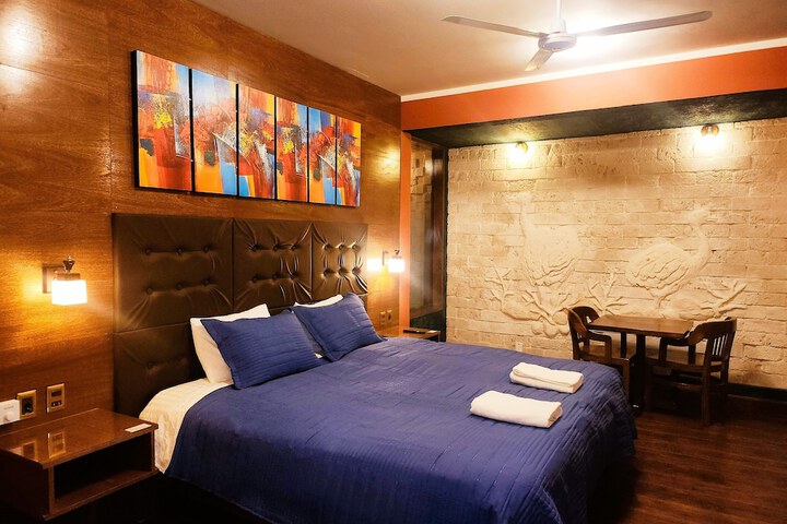 Room 28 of 45