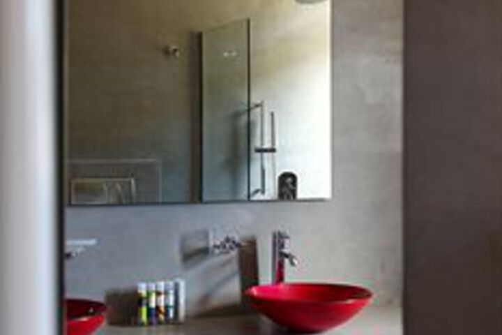 Room 10 of 60