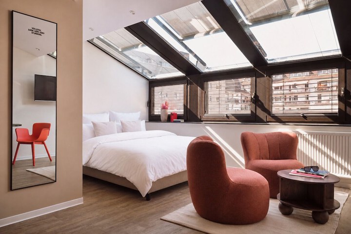 Room 3 of 26