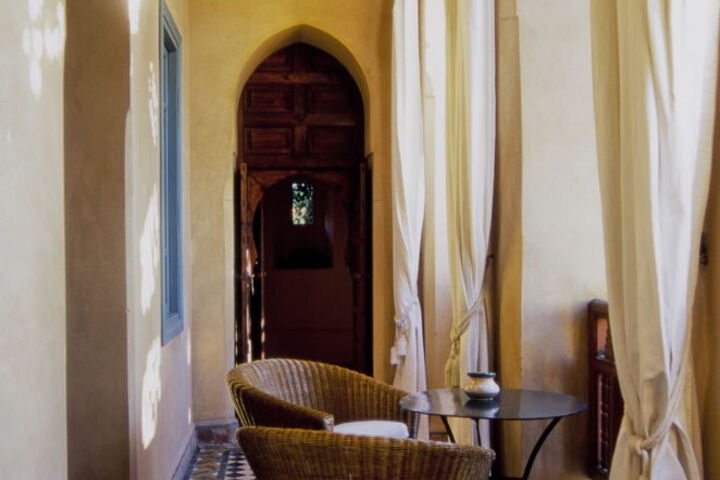 LES DEUX TOURS HOTEL - NON REFUNDABLE ROOM