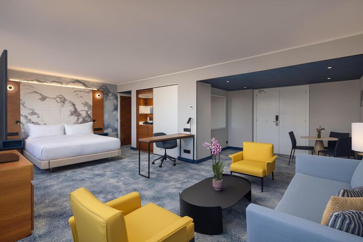 Room 61 of 119