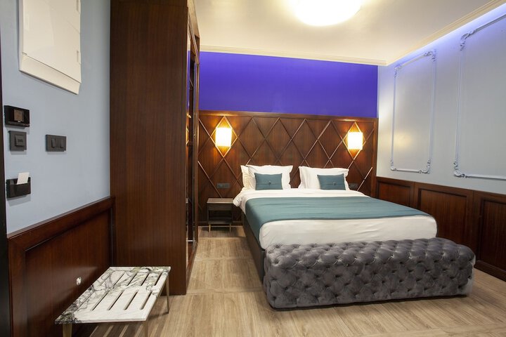 Room 7 of 46
