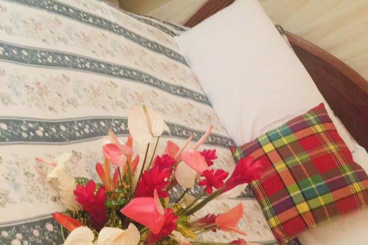 Room 2 of 81