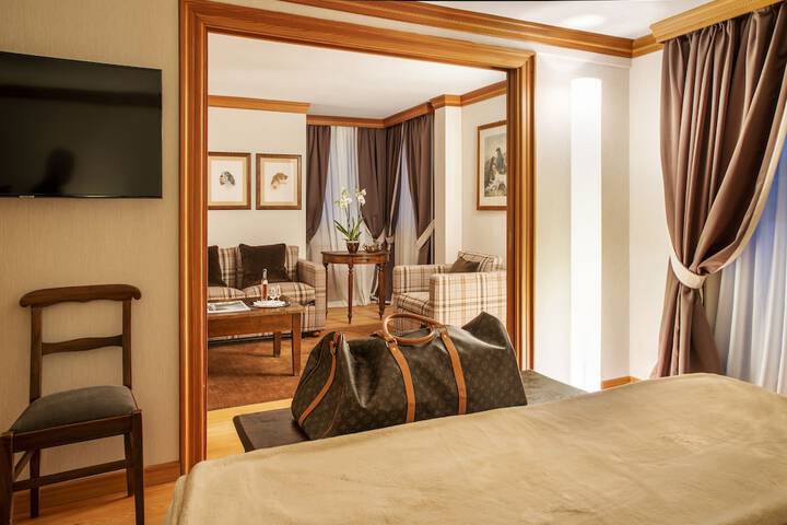 Room 16 of 62