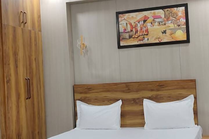 Room 9 of 29
