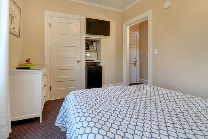 Room 54 of 87