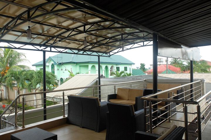 Terrace/Patio 8 of 9