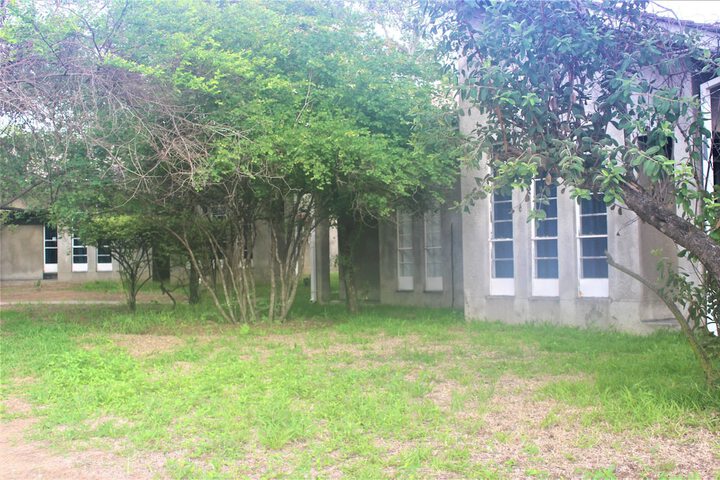 Property Grounds 28 of 37