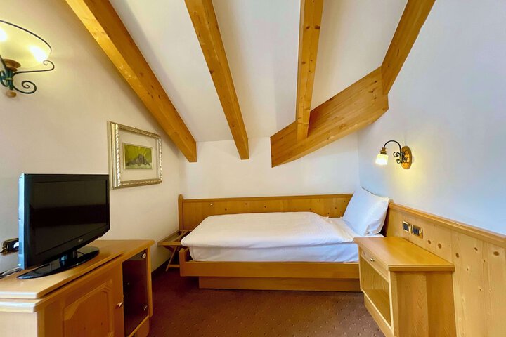 Room 35 of 107