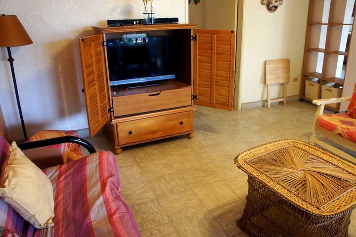 Room 12 of 19
