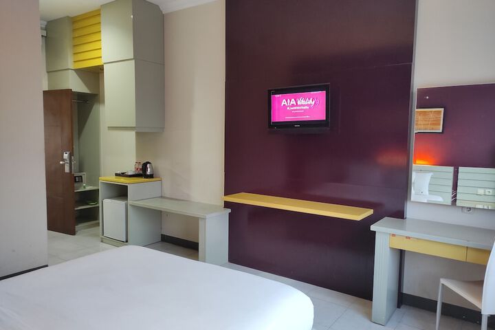 Room 6 of 22