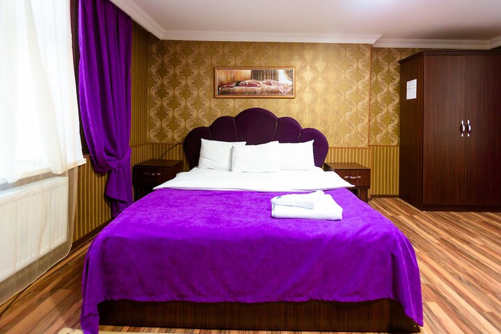 Room 12 of 45