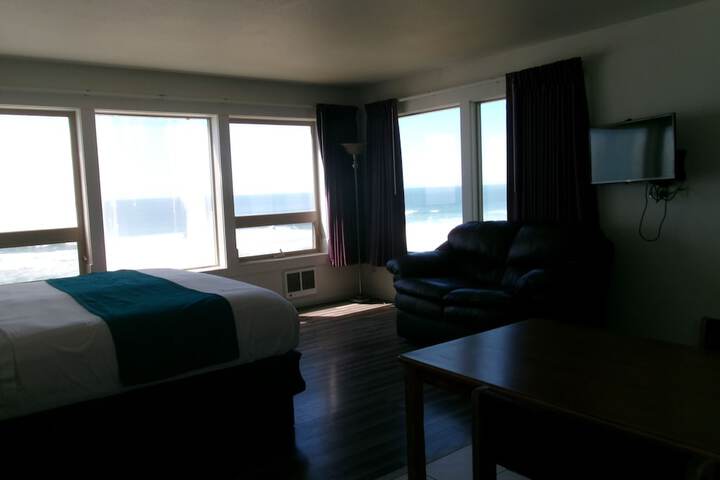 Room 36 of 165