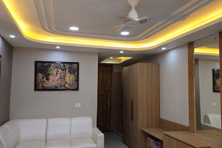 Room 4 of 22