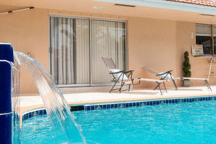 Pool 416 of 524