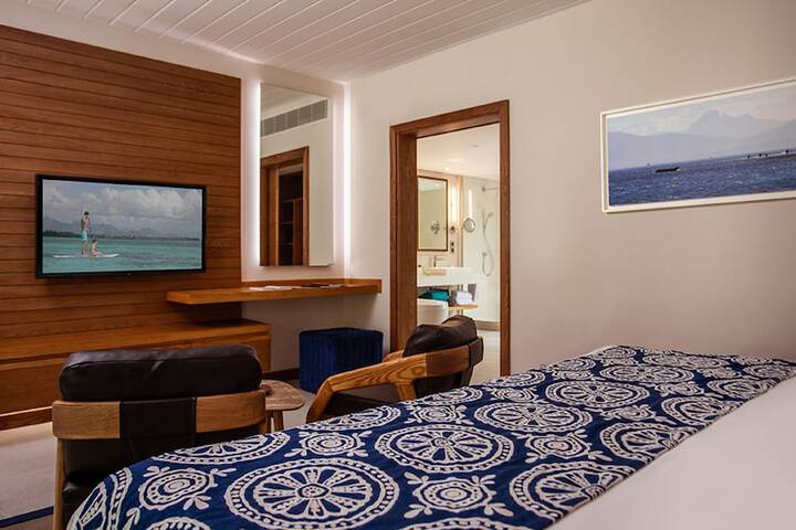 Room 6 of 70