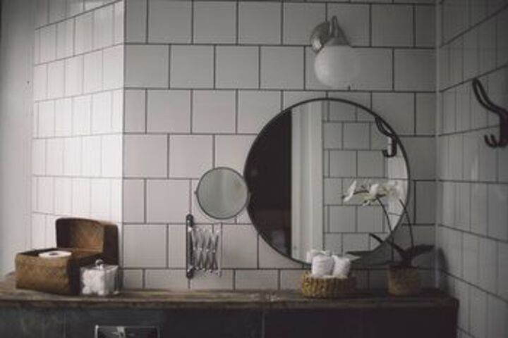 Room 5 of 64