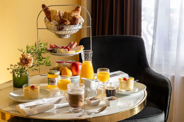 Breakfast/Coffee Service 63 of 66
