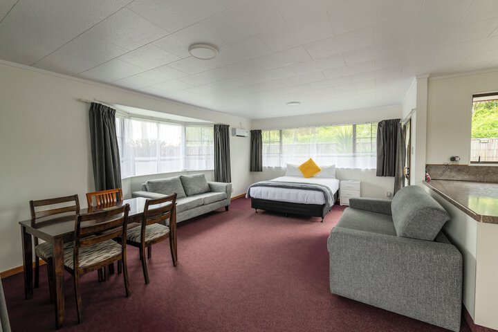 Room 9 of 47
