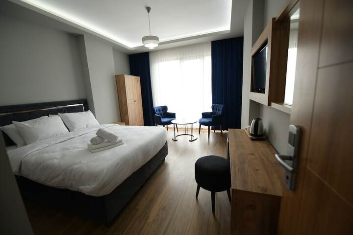 Room 15 of 34