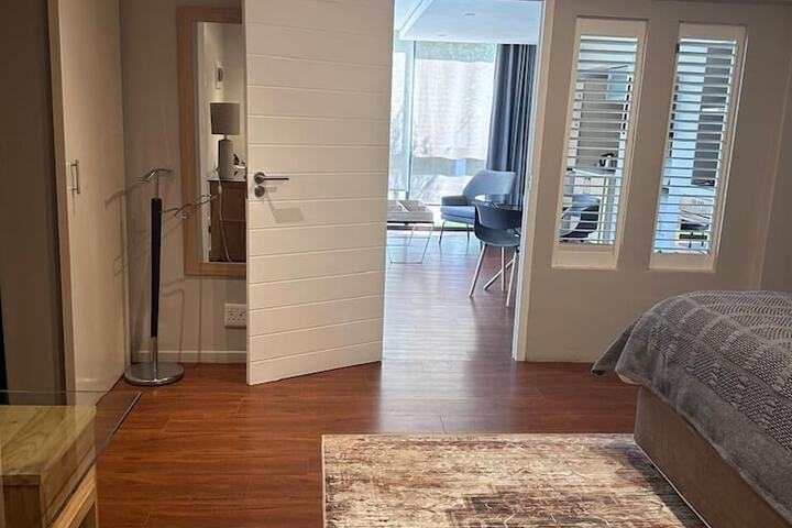 Room 25 of 84