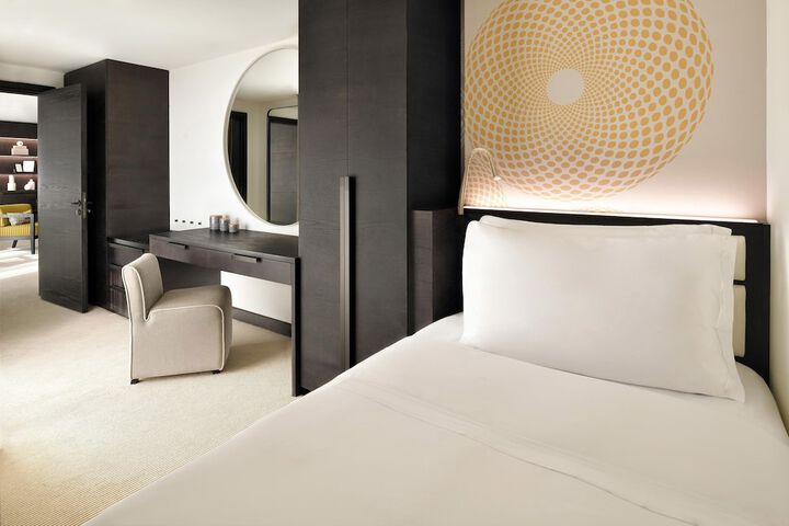 Room 36 of 334