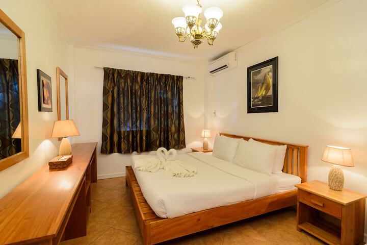 Room 9 of 50