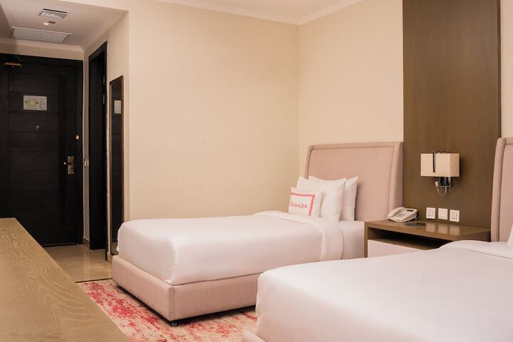 Room 7 of 30