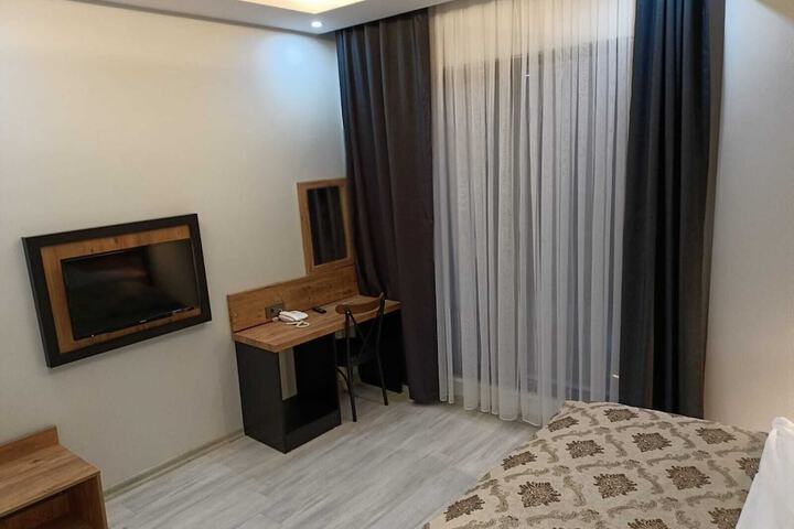 Room 27 of 115