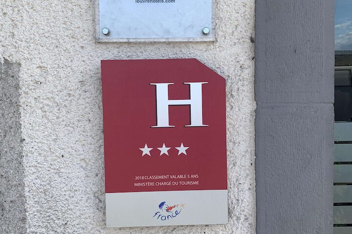 Hotel 43 of 47