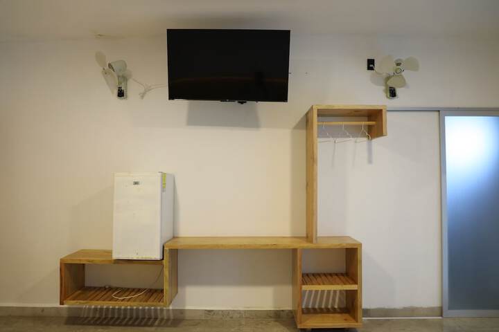 Room 3 of 21