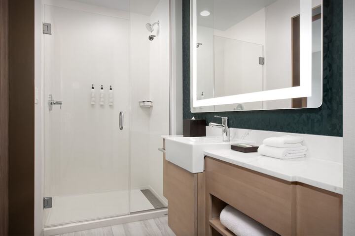 Room 26 of 54
