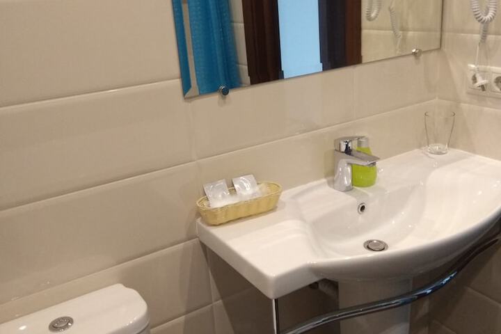 Room 9 of 22