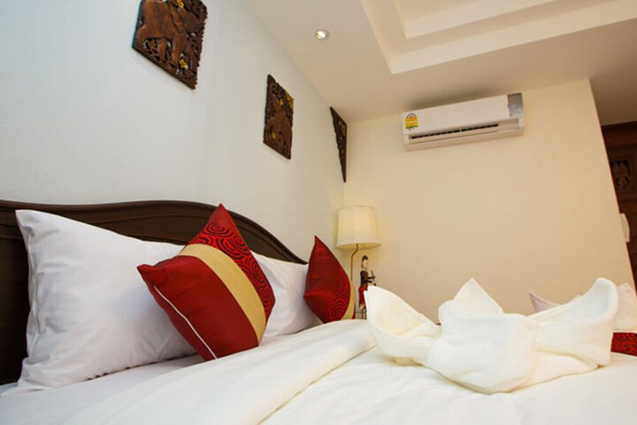 Room 15 of 32