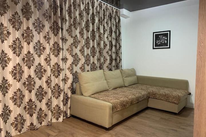Room 8 of 36