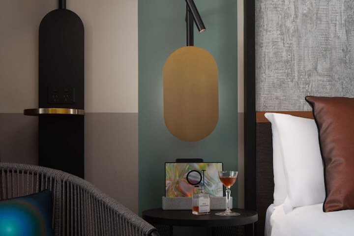 Room 22 of 46