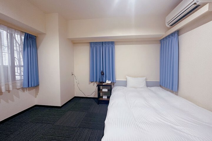 Room 26 of 44