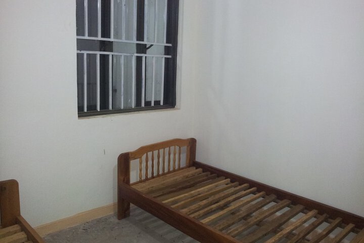 Room 2 of 9
