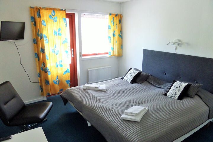 Room 11 of 45