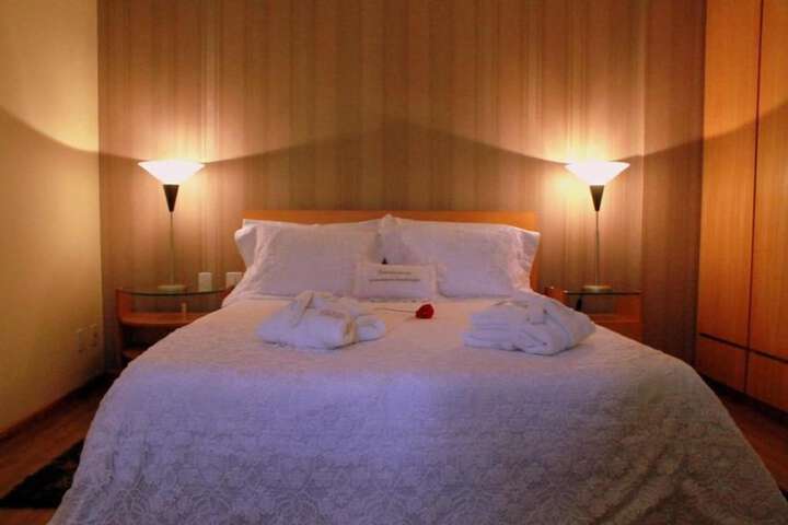 Room 5 of 49