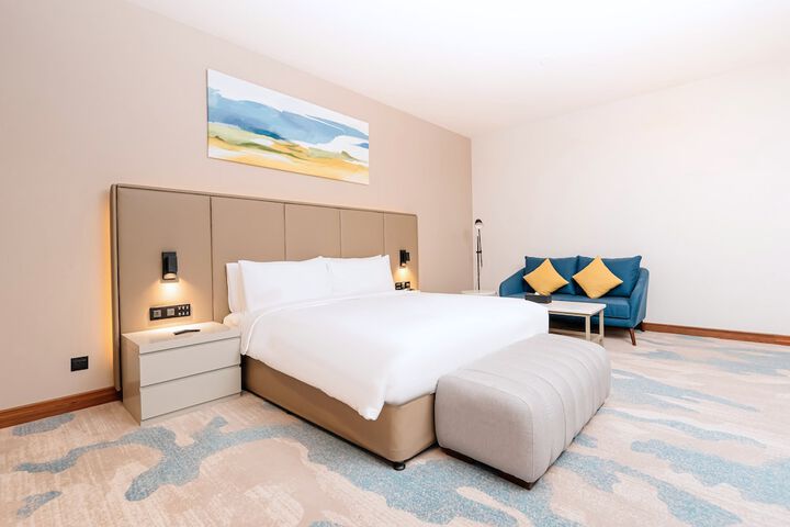 Room 30 of 80